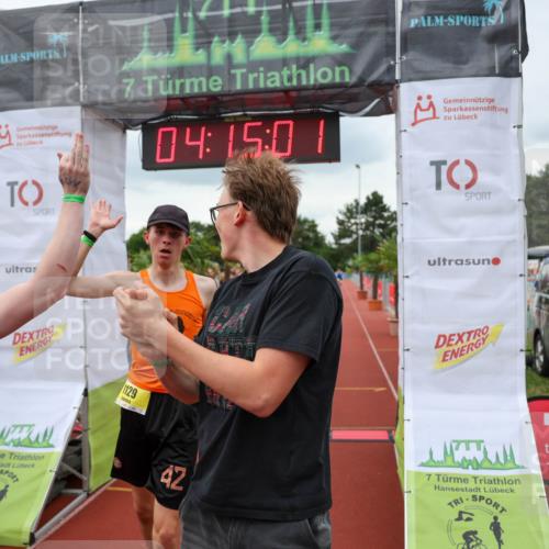 15.06.2025 - 7 Türme Triathlon Michael Strokosch http://msf.ph/oto/7982501 15.06.2025 14:15:00 Ziel 1027, 1114, 1129 meine-sportfotos.de