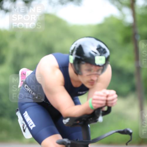 15.06.2025 - 7 Türme Triathlon Yannick Fuchs http://msf.ph/oto/7982507 15.06.2025 11:30:25 Radfahren  meine-sportfotos.de