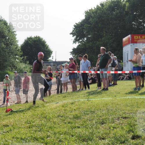 15.06.2025 - 27. Vierlanden-Triathlon KatJ http://msf.ph/oto/7982522 15.06.2025 08:48:56 Schwimmen 19, 115, 144 meine-sportfotos.de