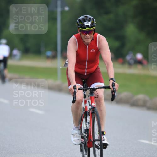 15.06.2025 - 27. Vierlanden-Triathlon H.Heesch http://msf.ph/oto/7982565 15.06.2025 10:53:04 Radfahren 247, 391, 399, 587, 615 meine-sportfotos.de