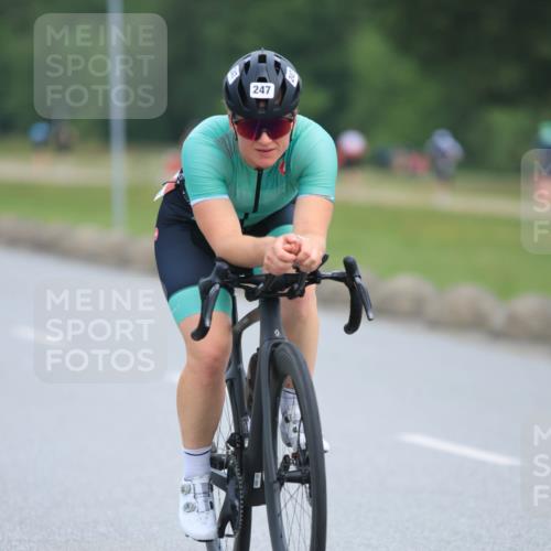 15.06.2025 - 27. Vierlanden-Triathlon H.Heesch http://msf.ph/oto/7982577 15.06.2025 10:53:07 Radfahren 247, 391, 399, 587, 609 meine-sportfotos.de