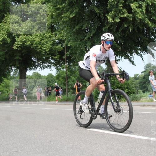 15.06.2025 - 7 Türme Triathlon Yannick Fuchs http://msf.ph/oto/7982610 15.06.2025 13:33:15 Radfahren  meine-sportfotos.de