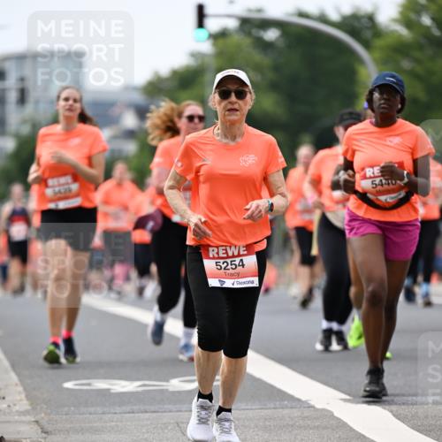 15.06.2025 - REWE Women's Run Dr. Thomas Lammeyer http://msf.ph/oto/7982647 15.06.2025 10:46:19 Laufen 5254, 5440 meine-sportfotos.de