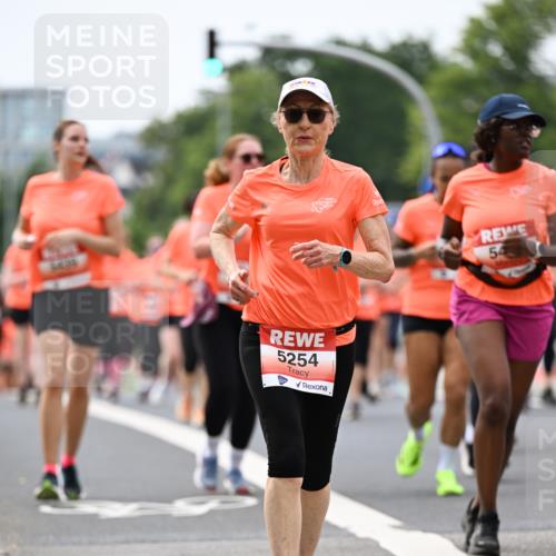 15.06.2025 - REWE Women's Run Dr. Thomas Lammeyer http://msf.ph/oto/7982683 15.06.2025 10:46:20 Laufen 5254, 54 meine-sportfotos.de