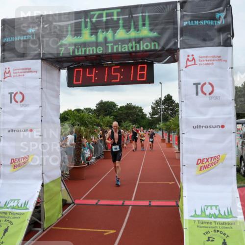 15.06.2025 - 7 Türme Triathlon Michael Strokosch http://msf.ph/oto/7982686 15.06.2025 14:15:18 Ziel 406, 494, 1050 meine-sportfotos.de