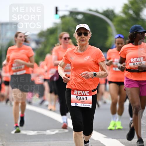 15.06.2025 - REWE Women's Run Dr. Thomas Lammeyer http://msf.ph/oto/7982687 15.06.2025 10:46:20 Laufen 5254, 540 meine-sportfotos.de