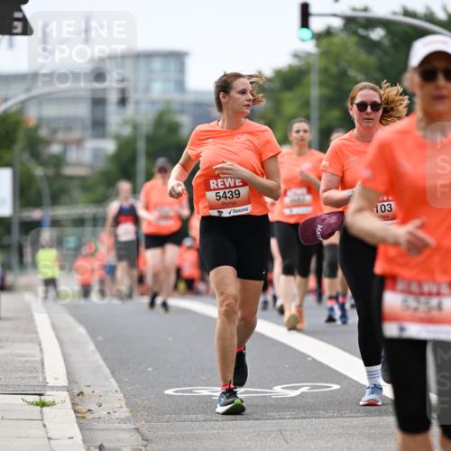 15.06.2025 - REWE Women's Run Dr. Thomas Lammeyer http://msf.ph/oto/7982702 15.06.2025 10:46:21 Laufen 5439, 103 meine-sportfotos.de