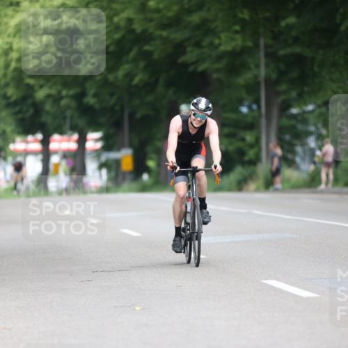 15.06.2025 - 7 Türme Triathlon Yannick Fuchs http://msf.ph/oto/7982706 15.06.2025 11:32:55 Radfahren 222 meine-sportfotos.de