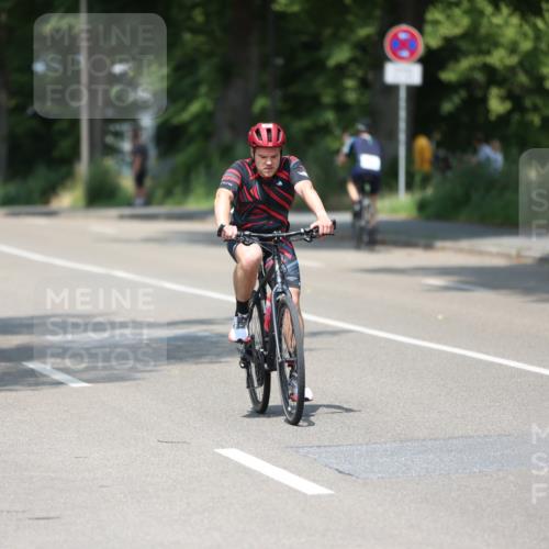 15.06.2025 - 7 Türme Triathlon Yannick Fuchs http://msf.ph/oto/7982719 15.06.2025 12:52:17 Radfahren 400, 451, 500 meine-sportfotos.de