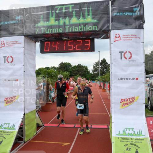 15.06.2025 - 7 Türme Triathlon Michael Strokosch http://msf.ph/oto/7982725 15.06.2025 14:15:23 Ziel 406, 494, 815, 816 meine-sportfotos.de