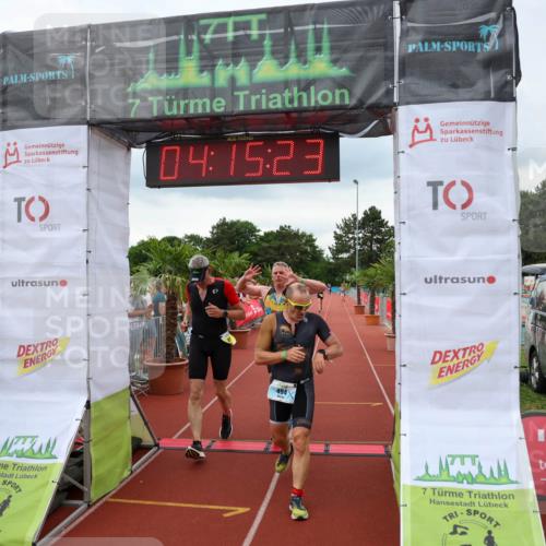 15.06.2025 - 7 Türme Triathlon Michael Strokosch http://msf.ph/oto/7982728 15.06.2025 14:15:23 Ziel 406, 494, 815, 816 meine-sportfotos.de