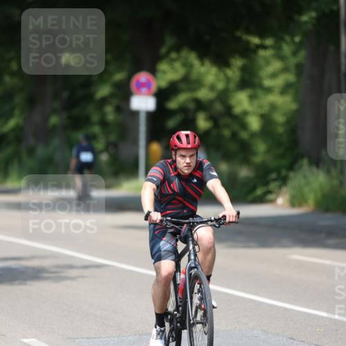 15.06.2025 - 7 Türme Triathlon Yannick Fuchs http://msf.ph/oto/7982754 15.06.2025 12:52:17 Radfahren 400, 451, 500 meine-sportfotos.de