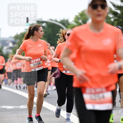 15.06.2025 - REWE Women's Run Dr. Thomas Lammeyer http://msf.ph/oto/7982760 15.06.2025 10:46:23 Laufen 5439 meine-sportfotos.de