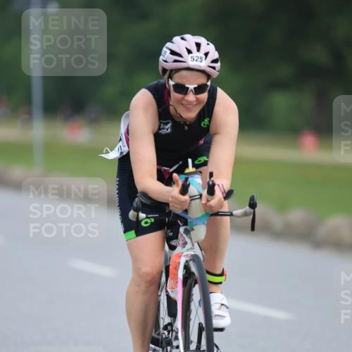 15.06.2025 - 27. Vierlanden-Triathlon H.Heesch http://msf.ph/oto/7982761 15.06.2025 10:53:49 Radfahren 60, 525 meine-sportfotos.de