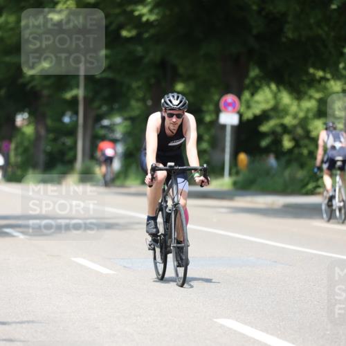 15.06.2025 - 7 Türme Triathlon Yannick Fuchs http://msf.ph/oto/7982863 15.06.2025 12:52:40 Radfahren 570 meine-sportfotos.de
