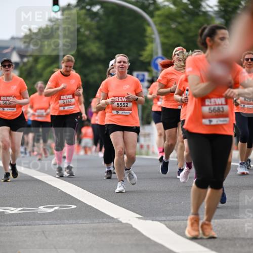 15.06.2025 - REWE Women's Run Dr. Thomas Lammeyer http://msf.ph/oto/7982888 15.06.2025 10:46:27 Laufen 563, 5153, 5552, 5683, 5284 meine-sportfotos.de