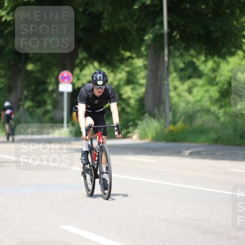 15.06.2025 - 7 Türme Triathlon Yannick Fuchs http://msf.ph/oto/7982934 15.06.2025 12:52:45 Radfahren 570, 631 meine-sportfotos.de
