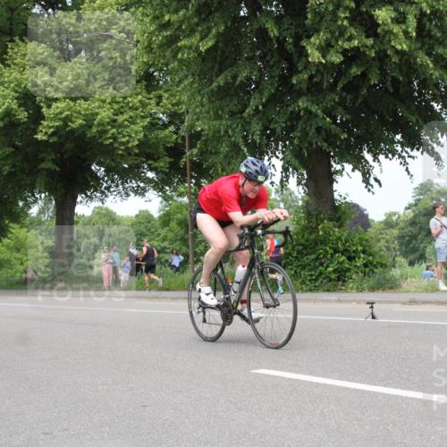 15.06.2025 - 7 Türme Triathlon Yannick Fuchs http://msf.ph/oto/7982959 15.06.2025 13:34:48 Radfahren  meine-sportfotos.de
