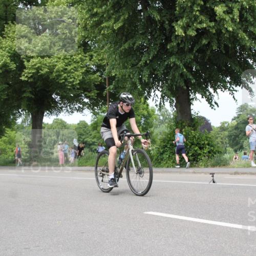 15.06.2025 - 7 Türme Triathlon Yannick Fuchs http://msf.ph/oto/7982984 15.06.2025 13:34:54 Radfahren  meine-sportfotos.de