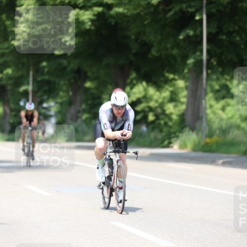 15.06.2025 - 7 Türme Triathlon Yannick Fuchs http://msf.ph/oto/7983030 15.06.2025 12:52:51 Radfahren 631, 653 meine-sportfotos.de