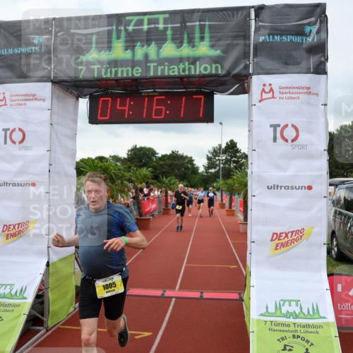 15.06.2025 - 7 Türme Triathlon Michael Strokosch http://msf.ph/oto/7983058 15.06.2025 14:16:17 Ziel 735, 834, 959, 1005 meine-sportfotos.de