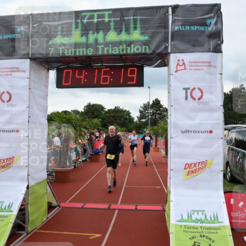 15.06.2025 - 7 Türme Triathlon Michael Strokosch http://msf.ph/oto/7983074 15.06.2025 14:16:19 Ziel 735, 834, 959, 1005 meine-sportfotos.de