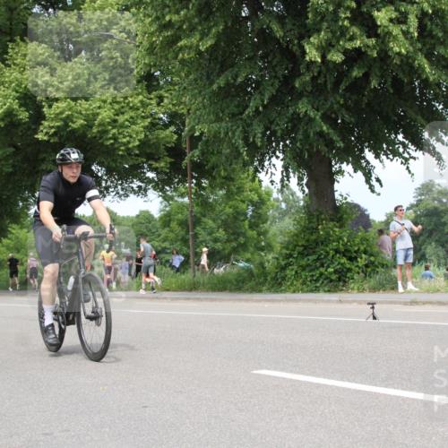 15.06.2025 - 7 Türme Triathlon Yannick Fuchs http://msf.ph/oto/7983119 15.06.2025 13:35:53 Radfahren  meine-sportfotos.de