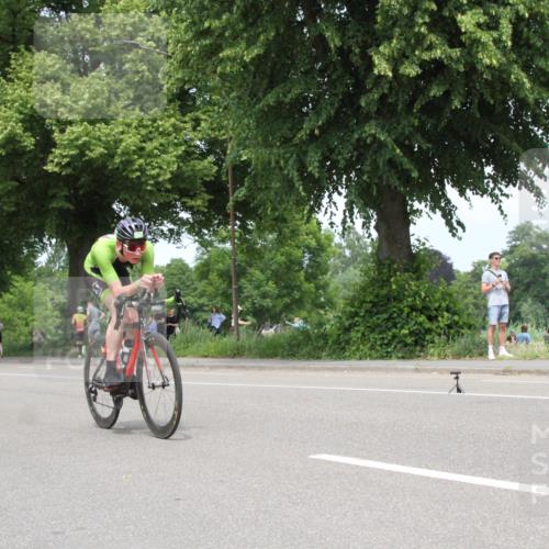 15.06.2025 - 7 Türme Triathlon Yannick Fuchs http://msf.ph/oto/7983129 15.06.2025 13:35:54 Radfahren  meine-sportfotos.de