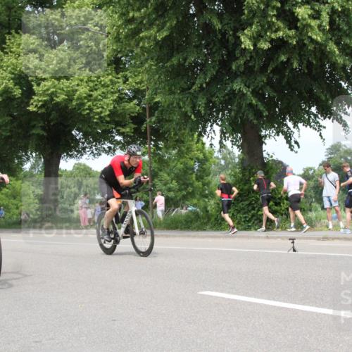 15.06.2025 - 7 Türme Triathlon Yannick Fuchs http://msf.ph/oto/7983171 15.06.2025 13:36:00 Radfahren  meine-sportfotos.de