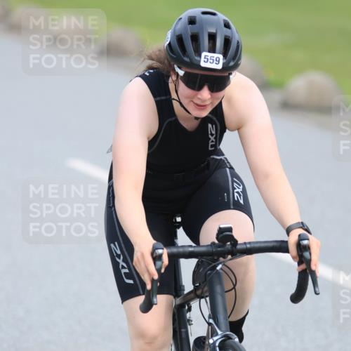 15.06.2025 - 27. Vierlanden-Triathlon H.Heesch http://msf.ph/oto/7983205 15.06.2025 10:55:32 Radfahren 167, 221, 521, 528, 559 meine-sportfotos.de