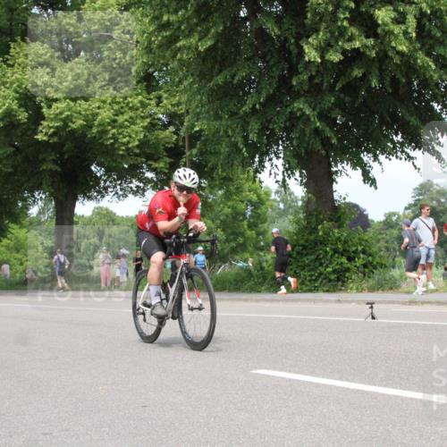 15.06.2025 - 7 Türme Triathlon Yannick Fuchs http://msf.ph/oto/7983227 15.06.2025 13:36:17 Radfahren  meine-sportfotos.de