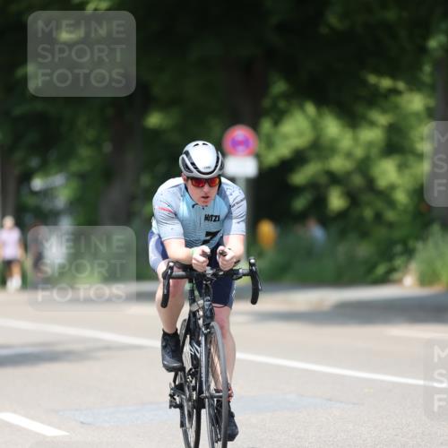15.06.2025 - 7 Türme Triathlon Yannick Fuchs http://msf.ph/oto/7983248 15.06.2025 12:53:05 Radfahren 255, 265, 591, 608 meine-sportfotos.de