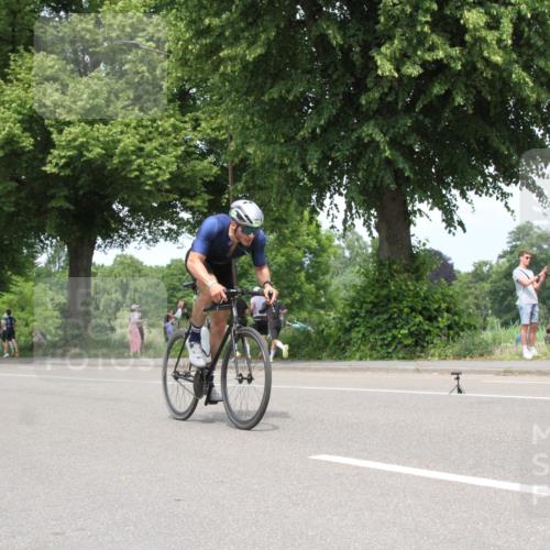 15.06.2025 - 7 Türme Triathlon Yannick Fuchs http://msf.ph/oto/7983326 15.06.2025 13:36:37 Radfahren  meine-sportfotos.de