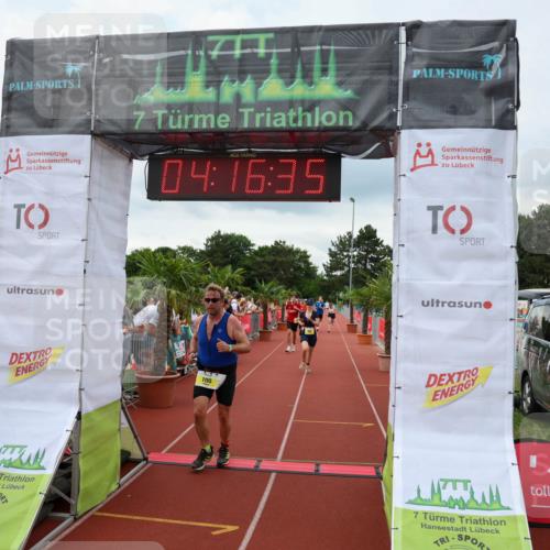 15.06.2025 - 7 Türme Triathlon Michael Strokosch http://msf.ph/oto/7983327 15.06.2025 14:16:35 Ziel 790, 795, 966, 1065 meine-sportfotos.de