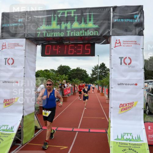 15.06.2025 - 7 Türme Triathlon Michael Strokosch http://msf.ph/oto/7983348 15.06.2025 14:16:35 Ziel 790, 795, 966, 1065 meine-sportfotos.de