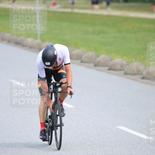 15.06.2025 - 27. Vierlanden-Triathlon H.Heesch http://msf.ph/oto/7983373 15.06.2025 10:56:21 Radfahren 73, 597, 606 meine-sportfotos.de
