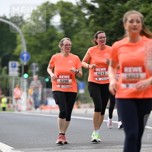 15.06.2025 - REWE Women's Run Dr. Thomas Lammeyer http://msf.ph/oto/7983390 15.06.2025 10:46:37 Laufen 5298, 5212, 5602, 515 meine-sportfotos.de