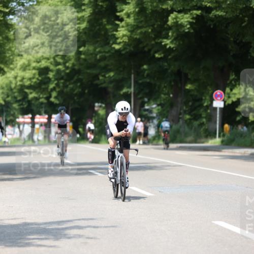 15.06.2025 - 7 Türme Triathlon Yannick Fuchs http://msf.ph/oto/7983408 15.06.2025 12:53:14 Radfahren 255, 265, 341, 470 meine-sportfotos.de