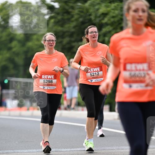 15.06.2025 - REWE Women's Run Dr. Thomas Lammeyer http://msf.ph/oto/7983421 15.06.2025 10:46:38 Laufen 5298, 5212 meine-sportfotos.de