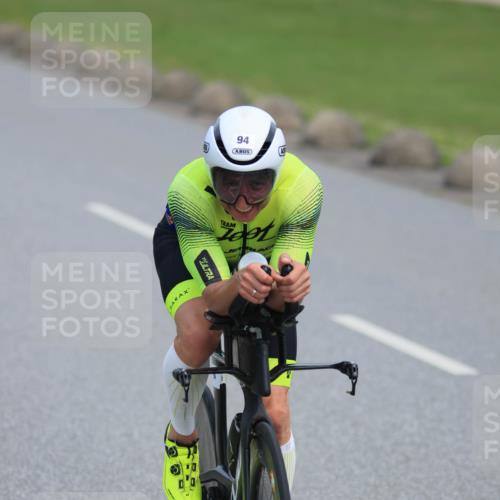 15.06.2025 - 27. Vierlanden-Triathlon H.Heesch http://msf.ph/oto/7983432 15.06.2025 10:56:58 Radfahren 94, 150, 451, 767 meine-sportfotos.de