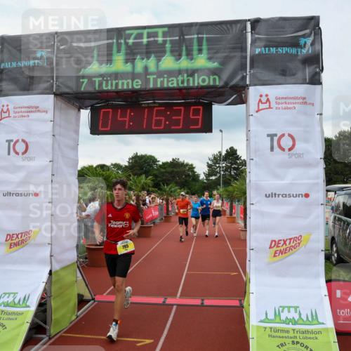 15.06.2025 - 7 Türme Triathlon Michael Strokosch http://msf.ph/oto/7983439 15.06.2025 14:16:39 Ziel 795, 966, 1065, 1135, 1168 meine-sportfotos.de