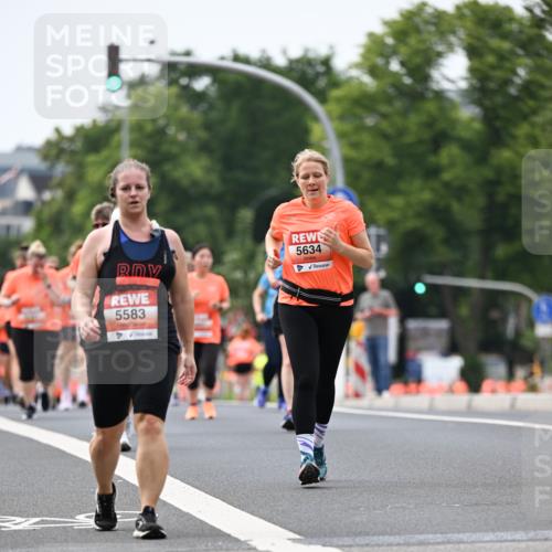 15.06.2025 - REWE Women's Run Dr. Thomas Lammeyer http://msf.ph/oto/7983457 15.06.2025 10:46:39 Laufen 5583, 5634 meine-sportfotos.de