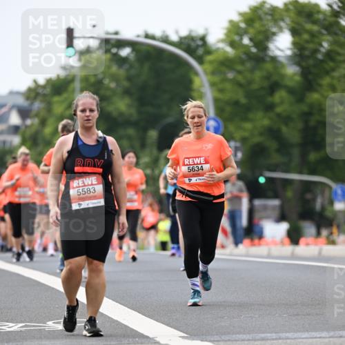 15.06.2025 - REWE Women's Run Dr. Thomas Lammeyer http://msf.ph/oto/7983461 15.06.2025 10:46:40 Laufen 5583, 5634 meine-sportfotos.de