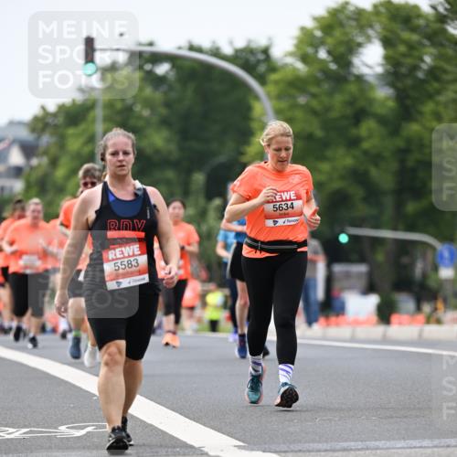 15.06.2025 - REWE Women's Run Dr. Thomas Lammeyer http://msf.ph/oto/7983473 15.06.2025 10:46:40 Laufen 5583, 5634 meine-sportfotos.de