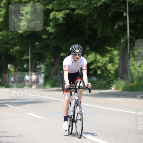 15.06.2025 - 7 Türme Triathlon Yannick Fuchs http://msf.ph/oto/7983484 15.06.2025 12:53:16 Radfahren 341, 470 meine-sportfotos.de