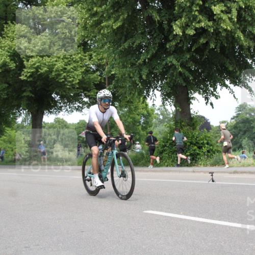 15.06.2025 - 7 Türme Triathlon Yannick Fuchs http://msf.ph/oto/7983501 15.06.2025 13:37:47 Radfahren  meine-sportfotos.de