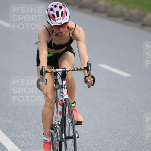 15.06.2025 - 27. Vierlanden-Triathlon H.Heesch http://msf.ph/oto/7983559 15.06.2025 10:57:29 Radfahren 149, 491, 507, 1395 meine-sportfotos.de