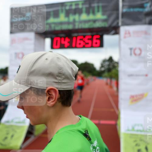 15.06.2025 - 7 Türme Triathlon Michael Strokosch http://msf.ph/oto/7983636 15.06.2025 14:16:56 Ziel 580, 788, 997, 1176 meine-sportfotos.de