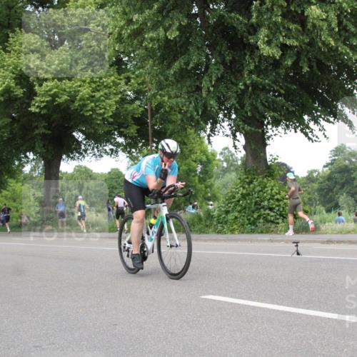 15.06.2025 - 7 Türme Triathlon Yannick Fuchs http://msf.ph/oto/7983654 15.06.2025 13:38:28 Radfahren  meine-sportfotos.de