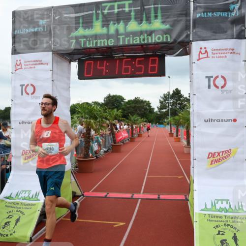 15.06.2025 - 7 Türme Triathlon Michael Strokosch http://msf.ph/oto/7983709 15.06.2025 14:16:58 Ziel 580, 788, 997, 1176 meine-sportfotos.de